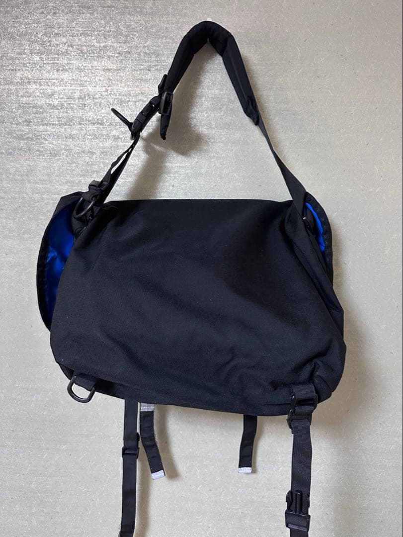 PAC DESIGNS パックデザイン メッセンジャーバッグ ブラック