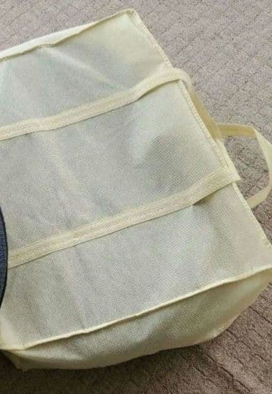 ニトリ　折りたたみ座椅子　Nサーフ　4個セット　スリムシュウノウザイスサーフ