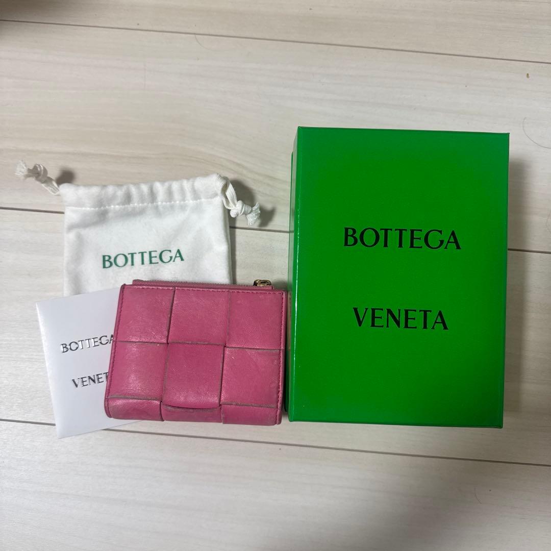 BOTTEGA VENETA 二つ折り財布 ピンク