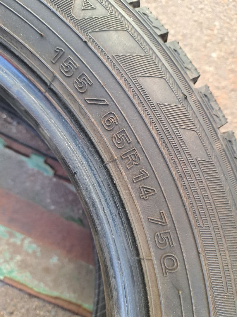 バリ山！155/65R14雪道安心！信頼と剛性のダンロップWM03送料￥300