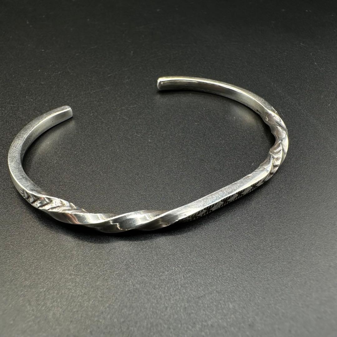 Navajo Bruce Morgan Sterling ツイストバングル