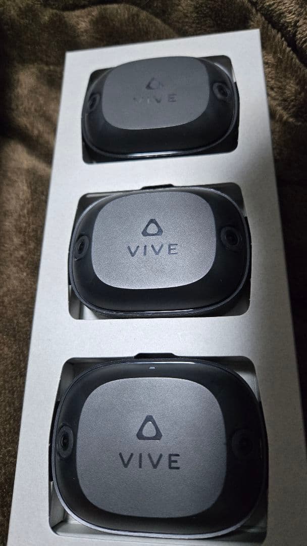 VIVE ultimate tracker アルティメットトラッカー＋ストラップ