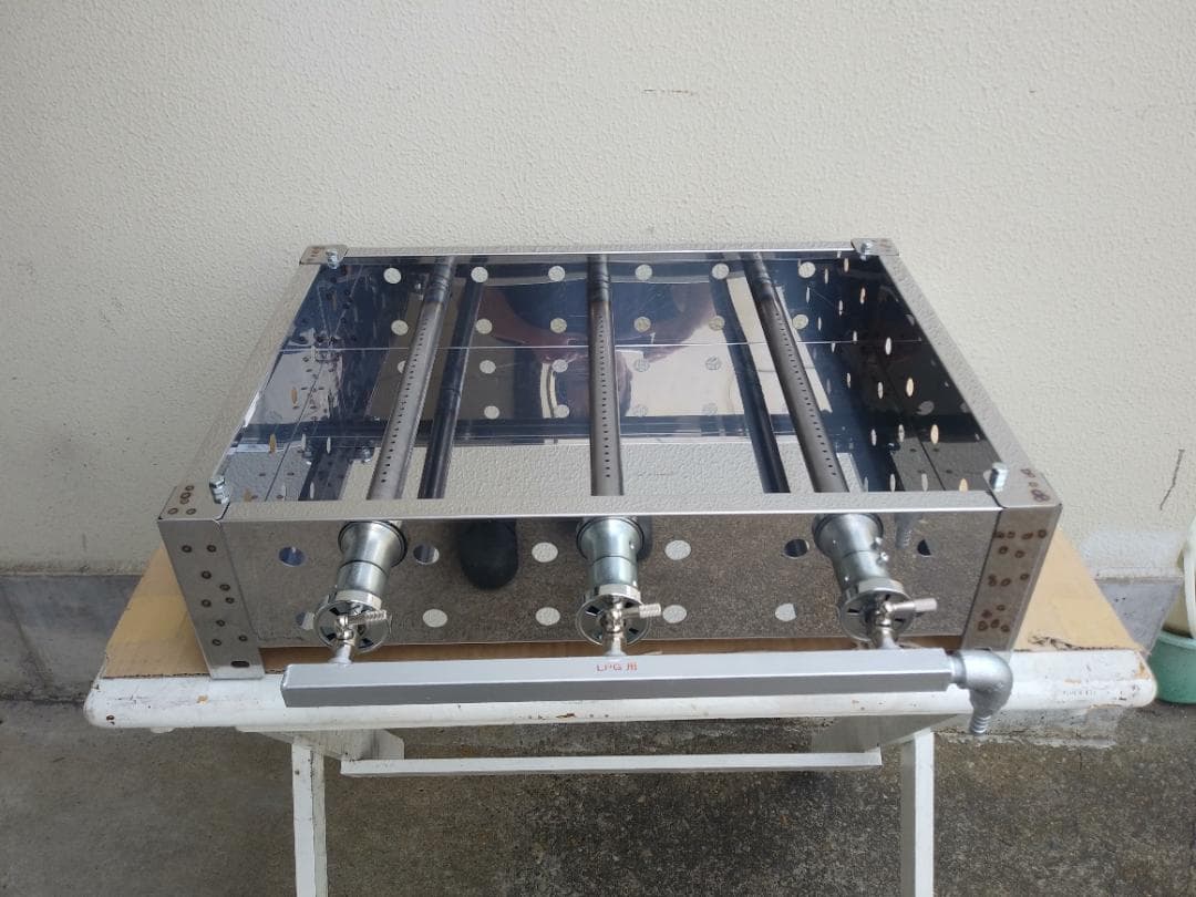 海の家　新品ガスグリラー　送料無料　２４０００円　イベント集会祭り夏休みお盆踊り