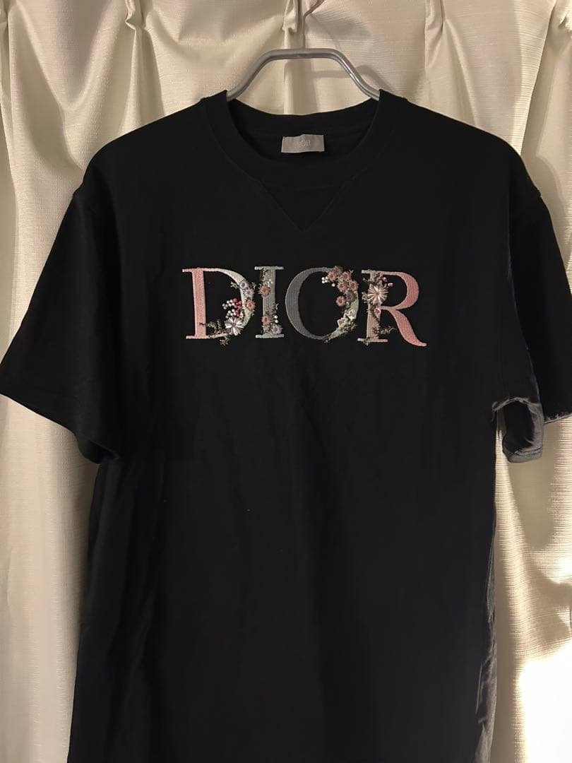 Dior フラワーモチーフ ブラックTシャツ