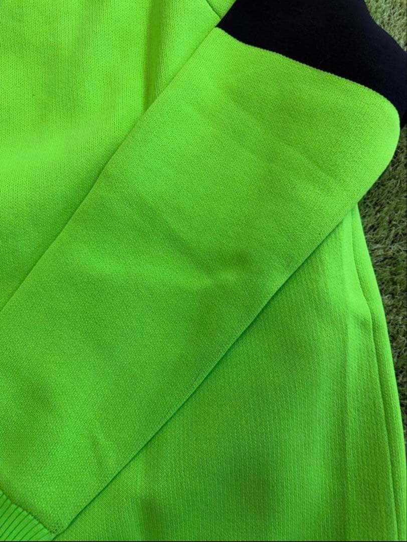 V12 V TWELVE防風ストレッチ裏地付きニット セーター 試着のみ XL