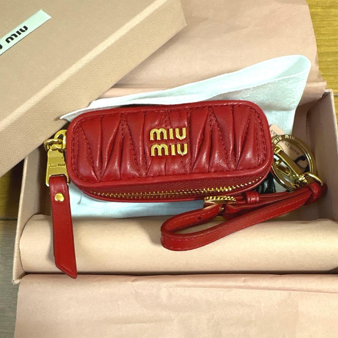 【新品】miumiu ミュウミュウ チャーム キーリング リップケース