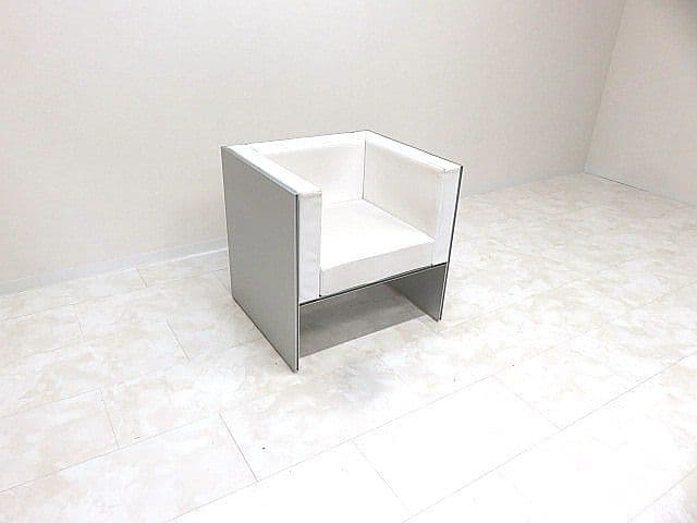 カッシーナ エアフレーム 本革1人掛けソファ　 デヴィッド・チッパーフィールド