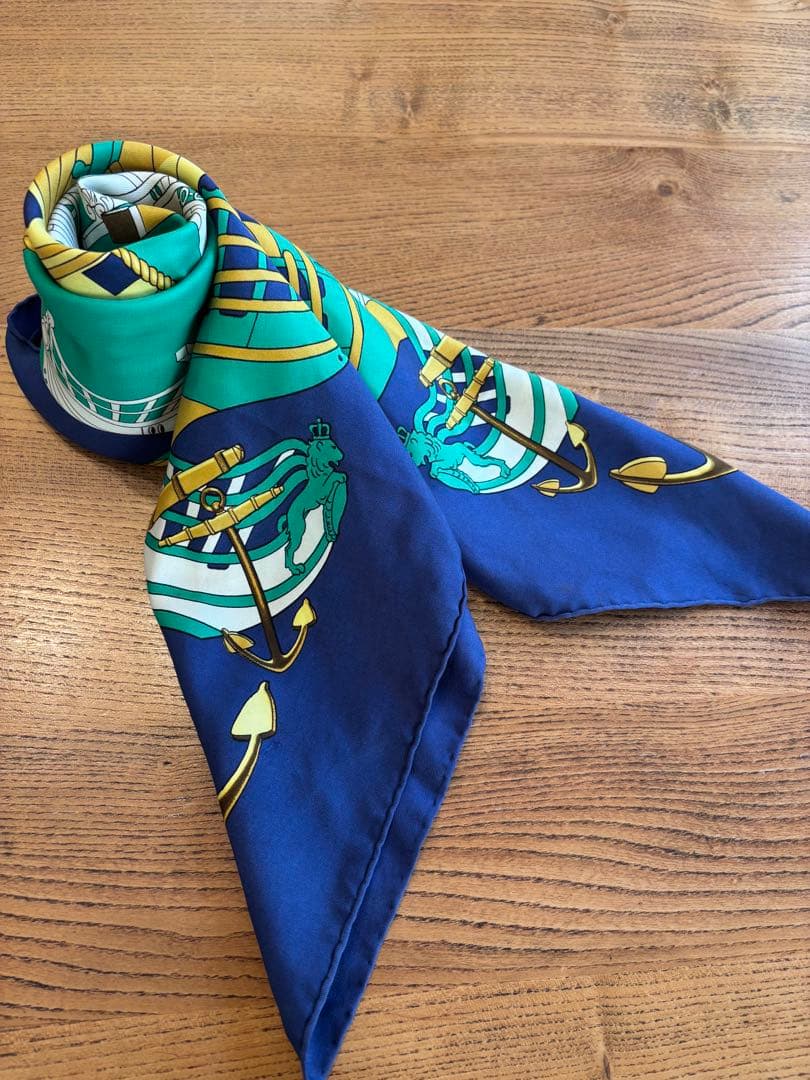 HERMES エルメス カレ90 プロテウス PROUES