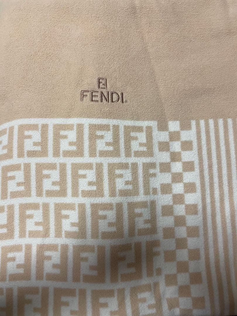 FENDI テリリン ブランケット