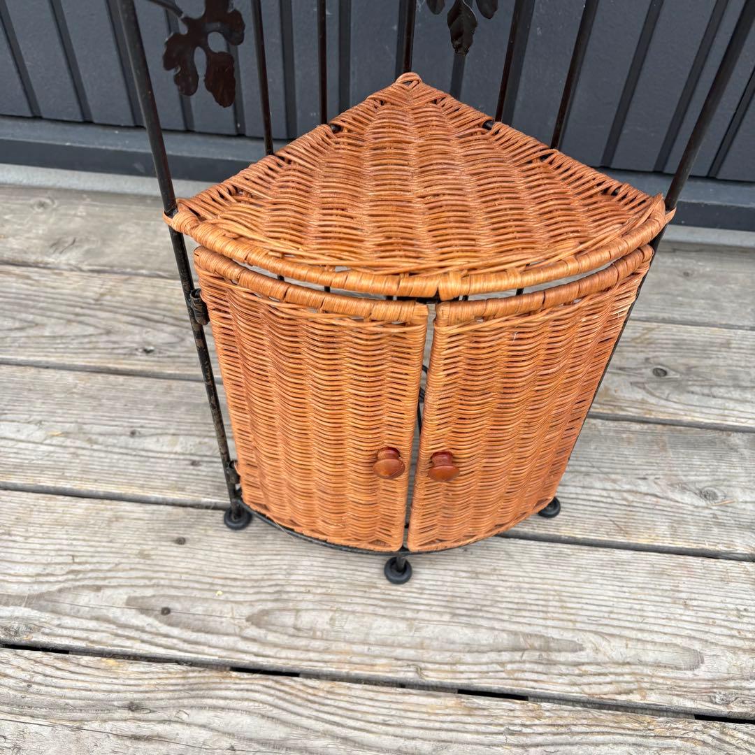 北欧レトロ ラタン＆花柄アイアン トイレラック サニタリー収納 スリム 飾り棚