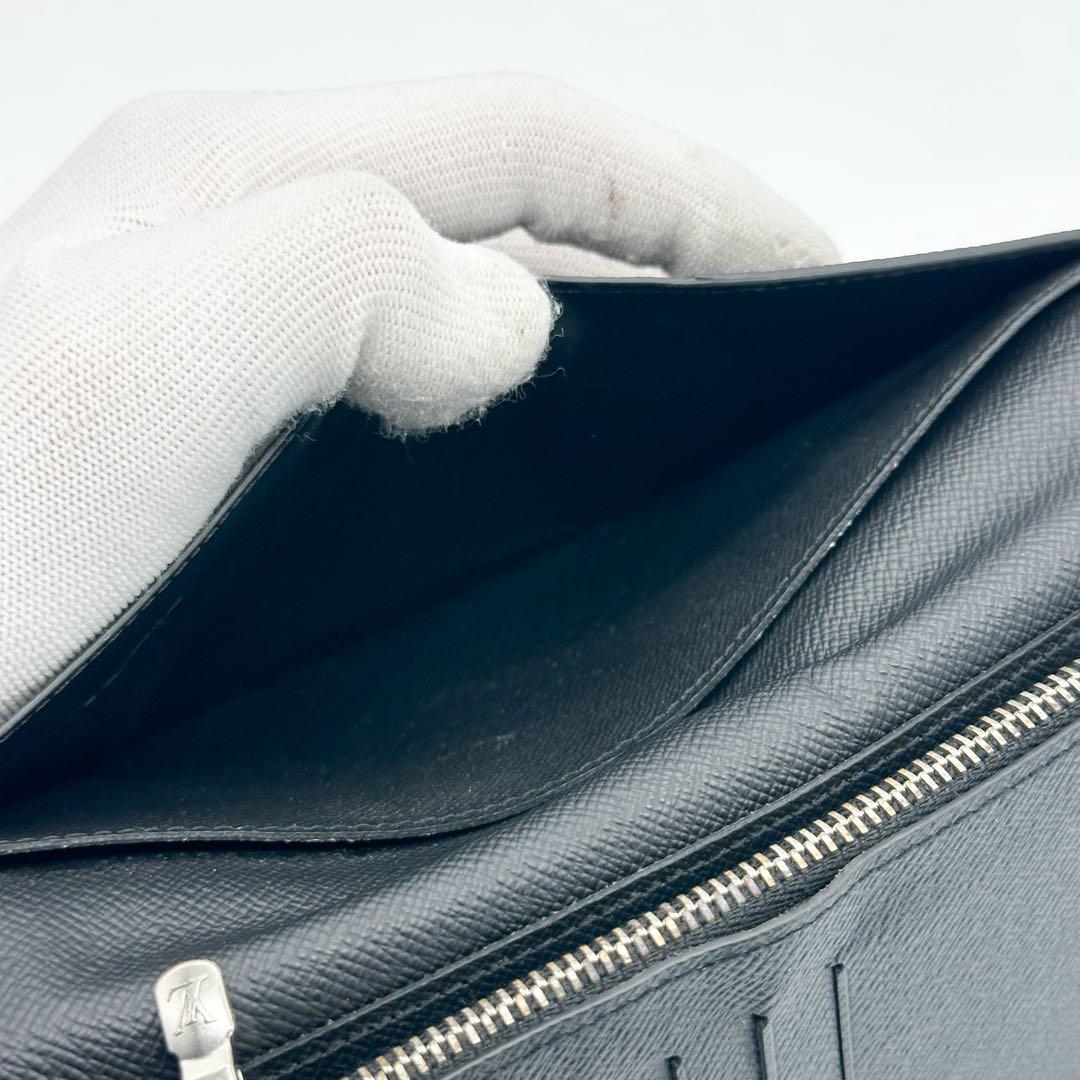 ルイヴィトン ポルトフォイユ ブラザ タイガ ブラック 二つ折り 長財布