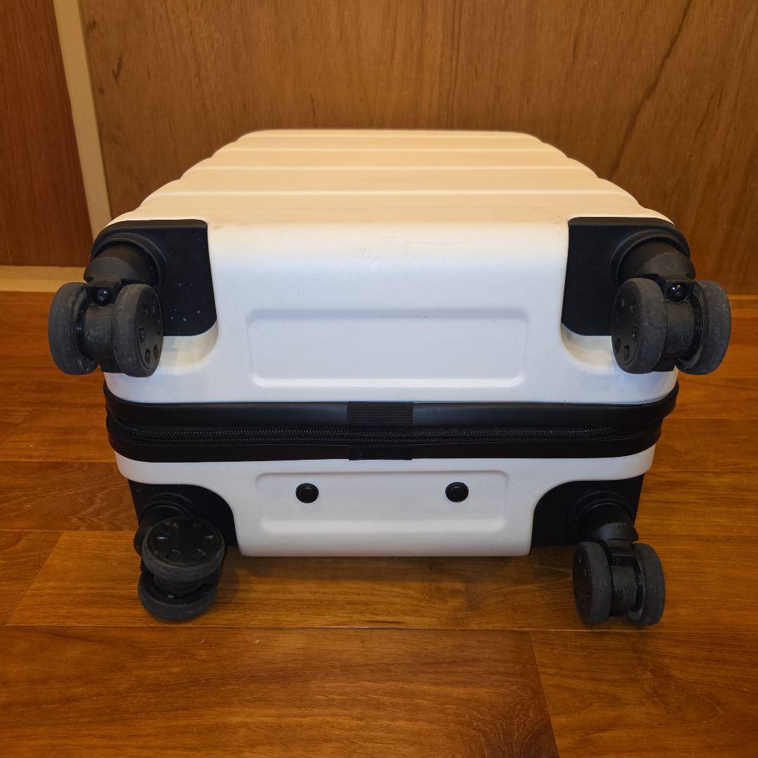 無印良品 バーを自由に調節できるハードキャリーケース 36L 白 ストッパー付