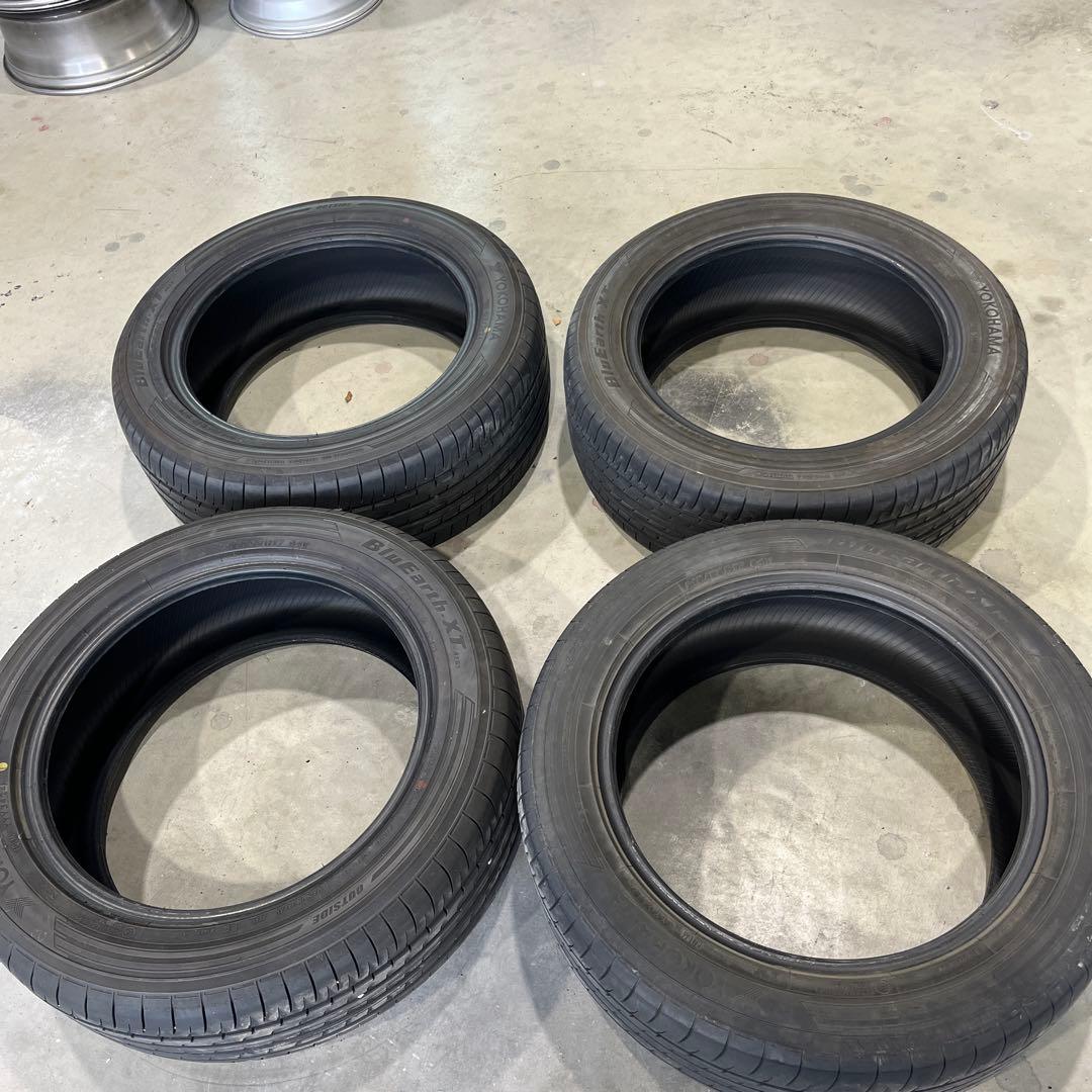 215/55R17 ヨコハマ　夏タイヤ