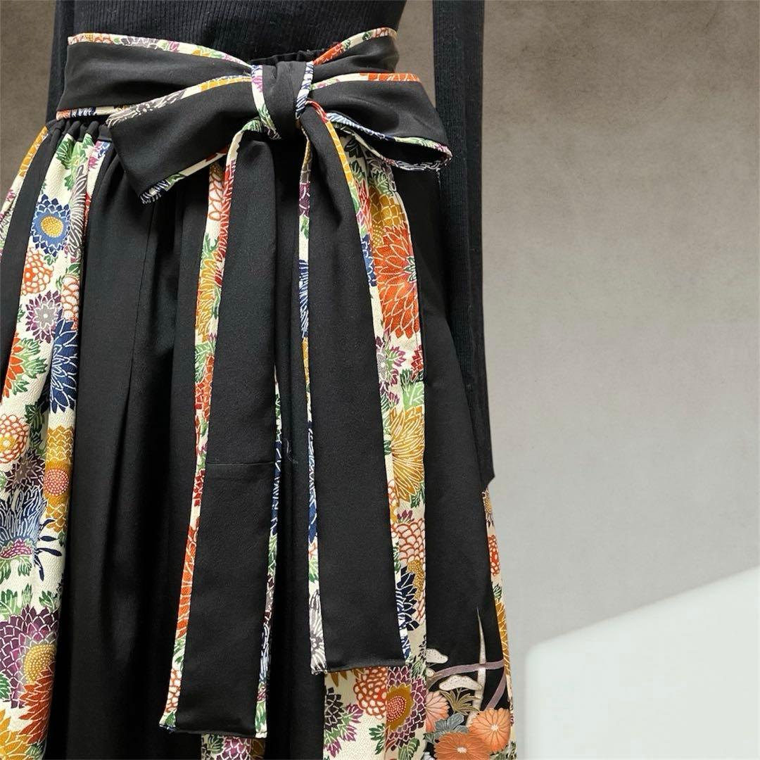 010❇︎黒留袖 小紋ギャザーたっぷり 菊模様スカート 腰リボン両脇ポケット付き