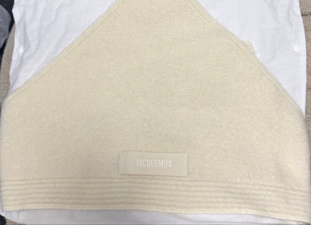 モ*ル様 JACQUEMUS ベージュ スカーフ