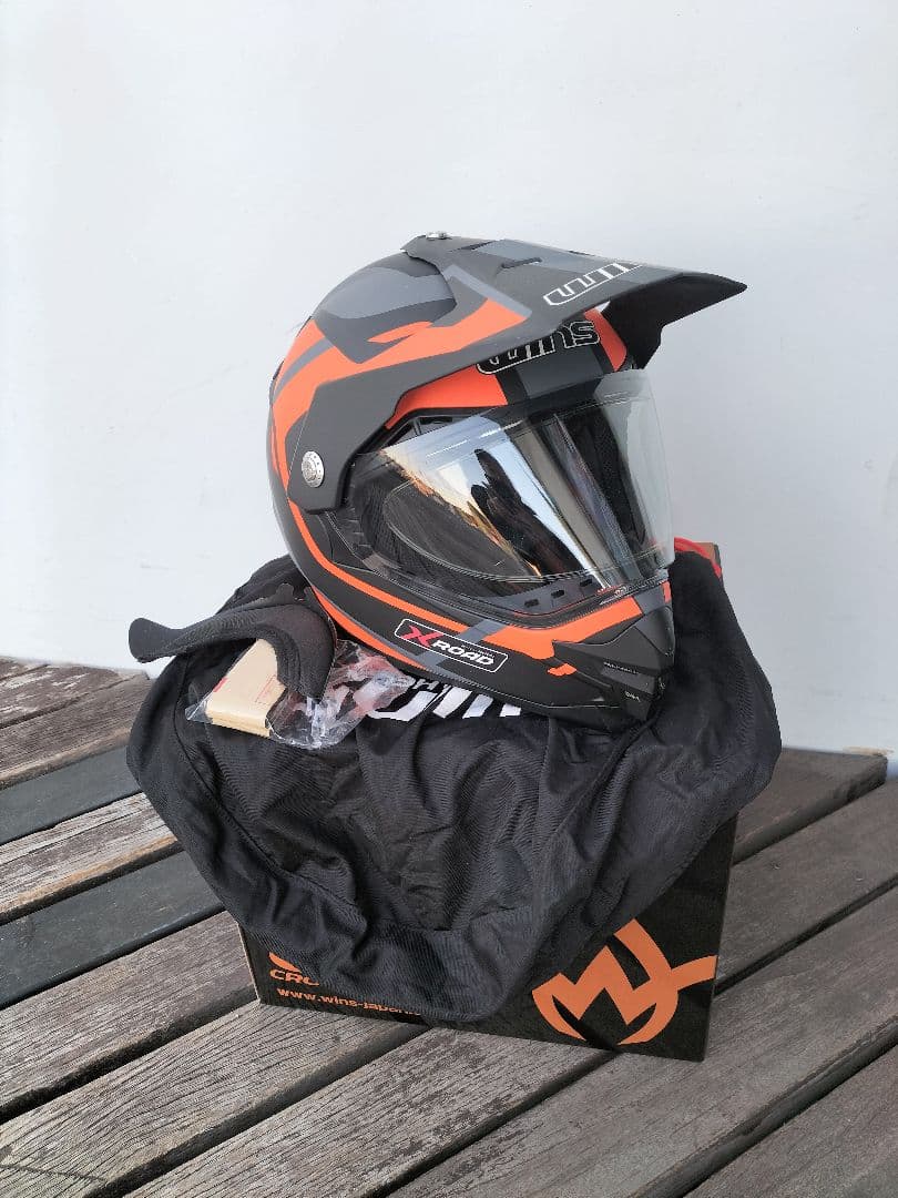WINS　X-ROAD　ヘルメット　サイズXL マットブラック　オレンジ