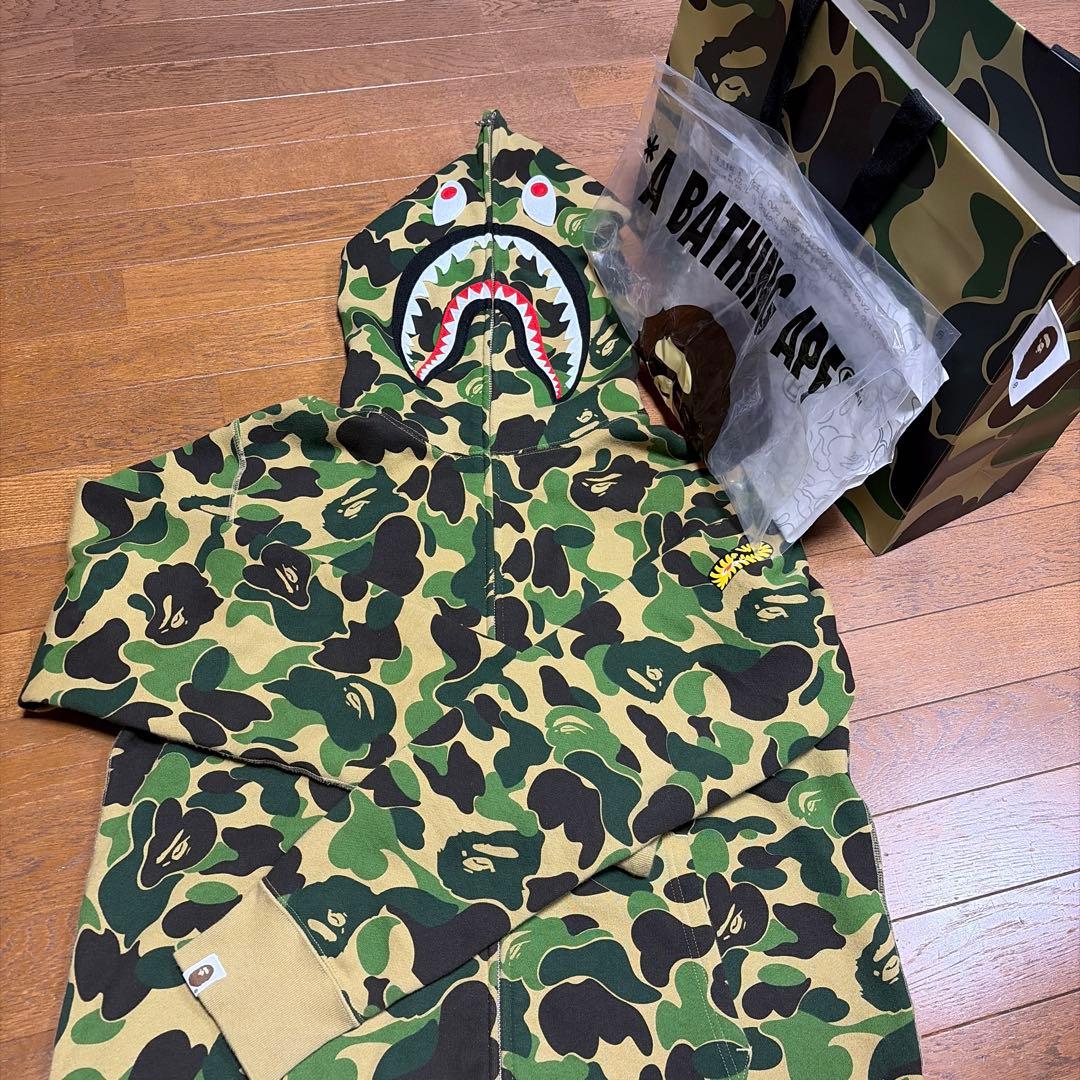APE シャークパーカー 迷彩