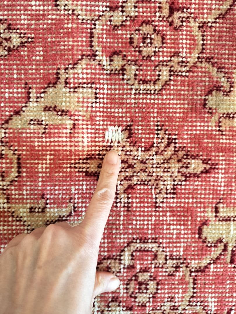 ローズピンクの紋章ラグ　ヴィンテージトルコラグNo.732