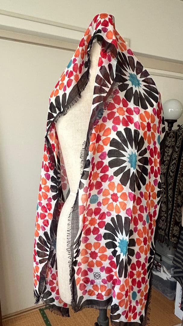 ロエベ ALANDALUS カシミヤsilkのロングスカーフ未使用タグ付き