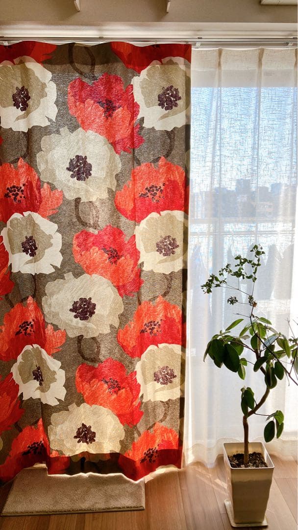 フジエテキスタイルフラットカーテン　両開き