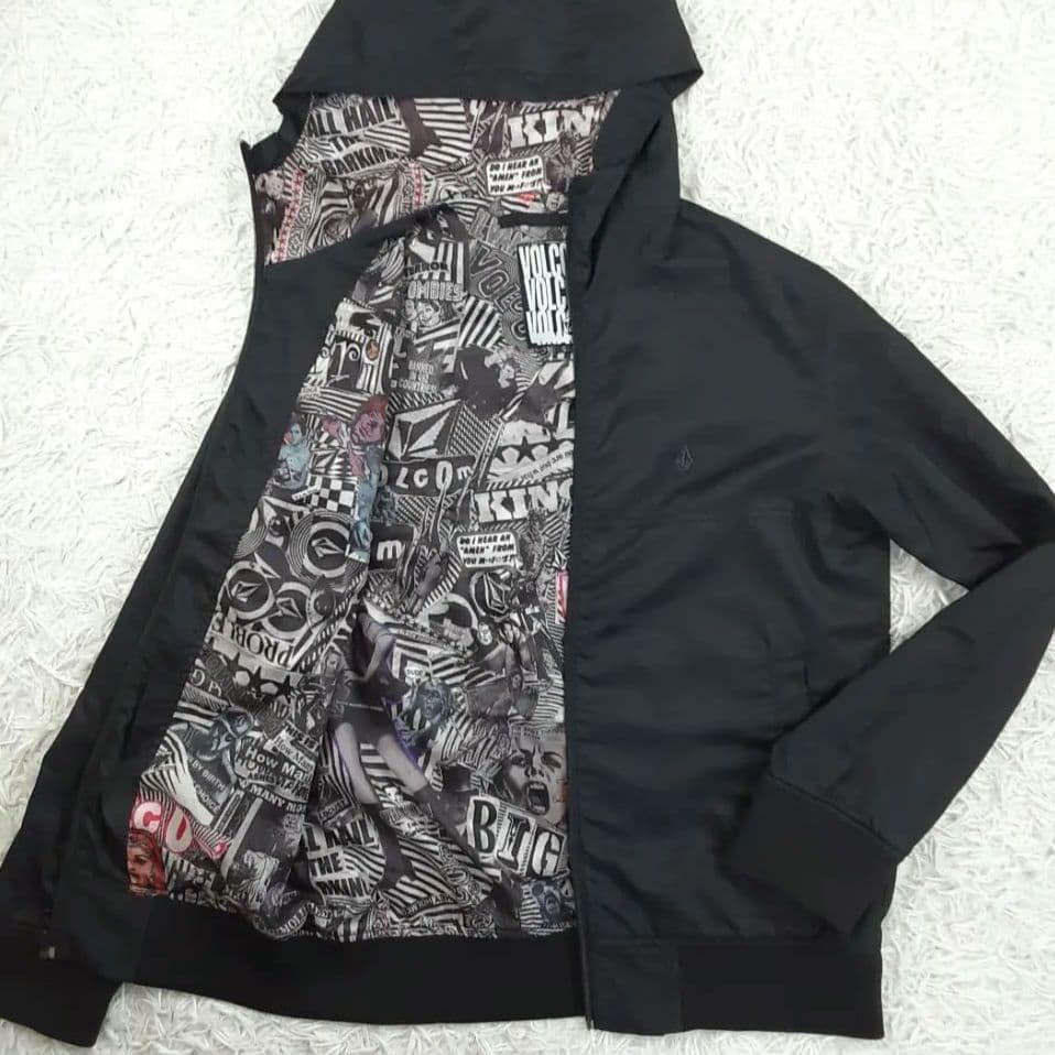 H*O様 美品◎VOLCOM ボルコム ナイロンパーカー アウター ブルゾン 刺