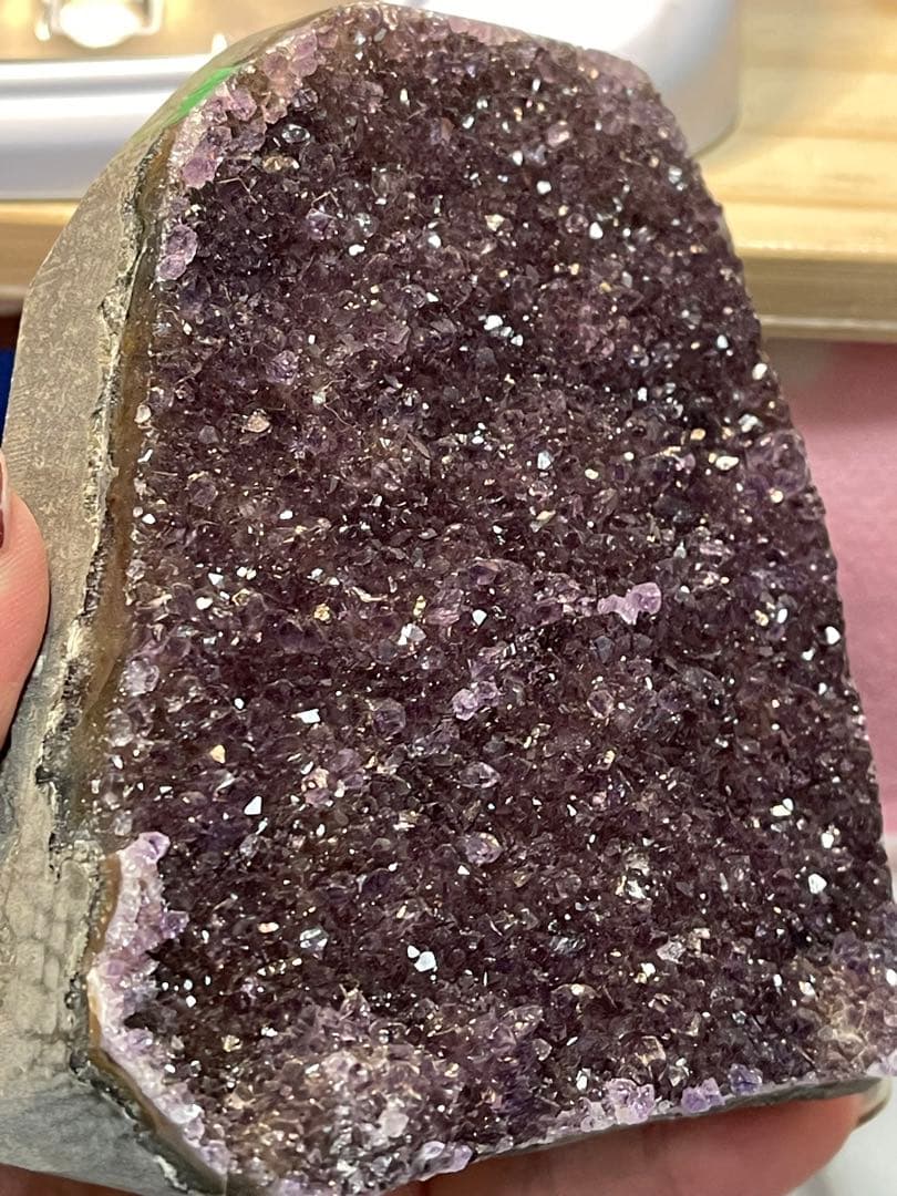 綺麗❣️天然石　水晶　原石　クラスター　レッド系　1042g 大きい