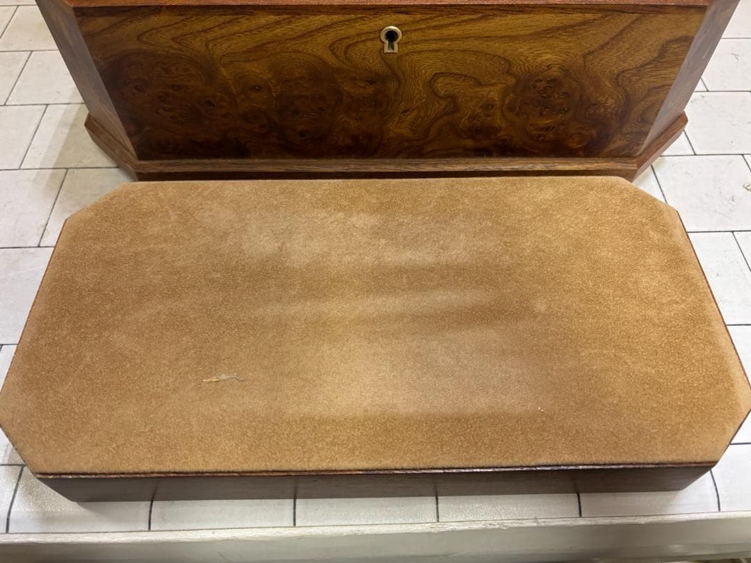 【難あり中古品】AQRESTI ジュエリーボックス 宝石箱 鍵付き イタリア製