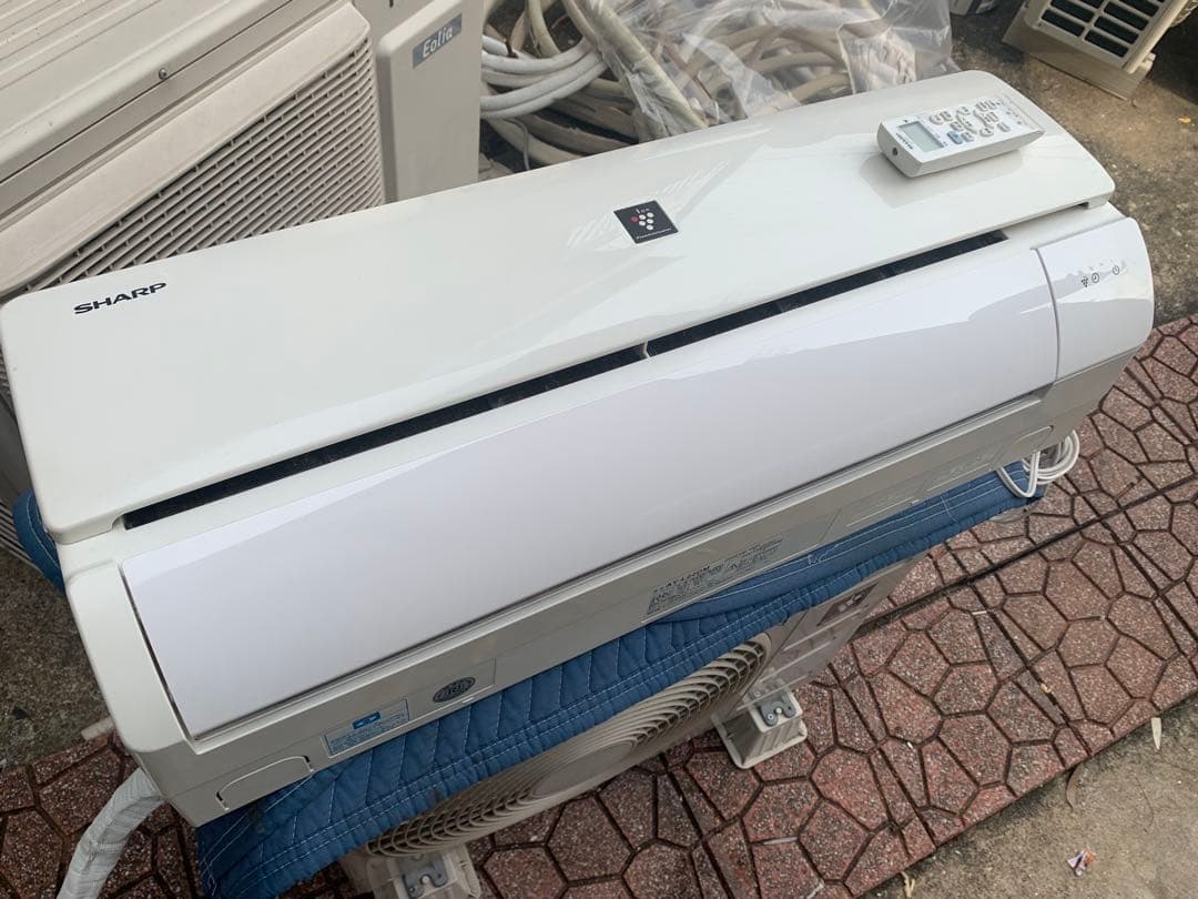 エアコン本体　6畳タイプ 福岡市内取付料金込み　2017年