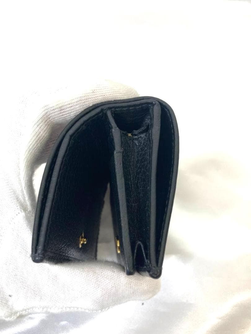 ♡ 美品 ♡ グッチ GGマーモント 二つ折り財布