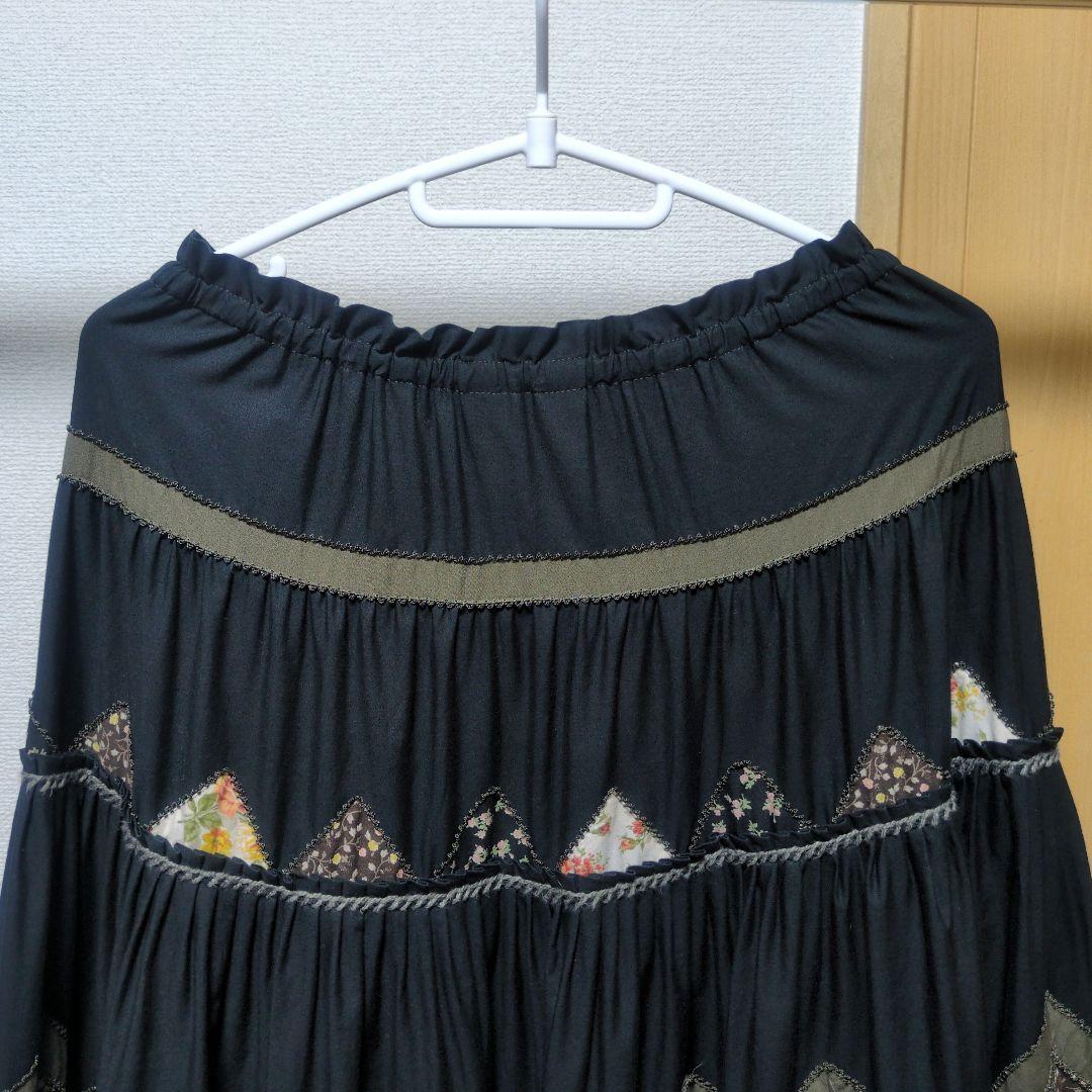 【P】ピンクハウス　スカート　花柄　チェック柄　パッチワーク　黒系
