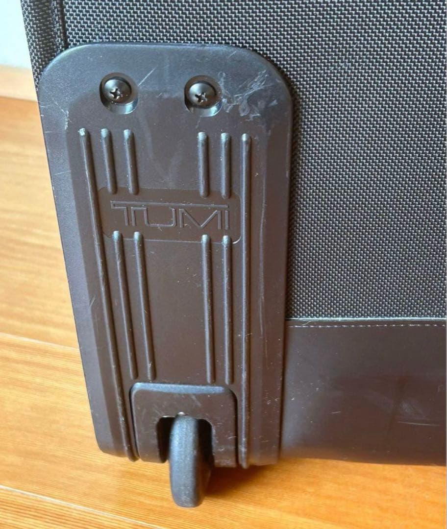 TUMIキャリーケース 2243D4 機内持込み可