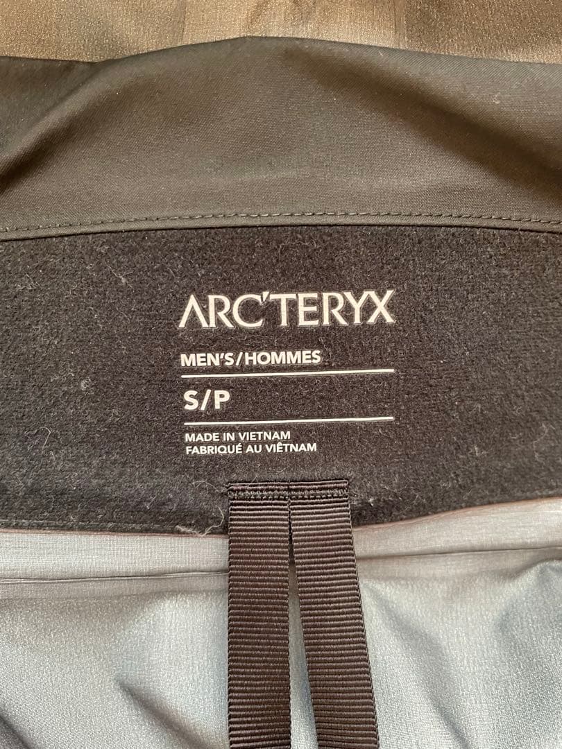 希少完売drake着Arc’teryx Beta AR S アークテリクスベータ