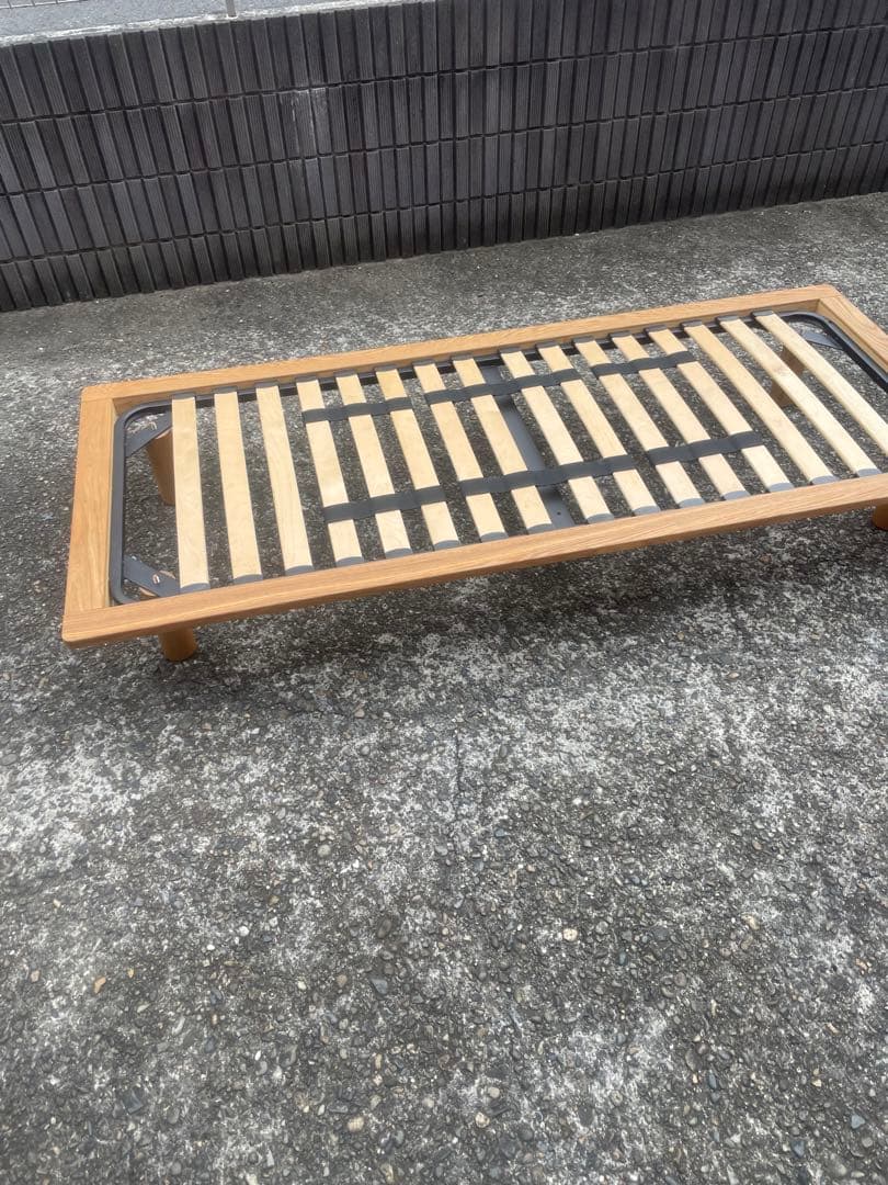 【引取限定】無印良品　スリムシングル　セミシングル　ベッド　フレーム　葛飾区