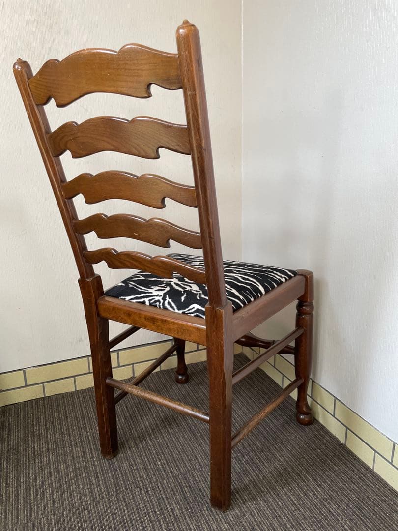 アンティークチェア　ハイバック　ダイニングチェア　ボールアンドクロウ脚　ゼブラ柄