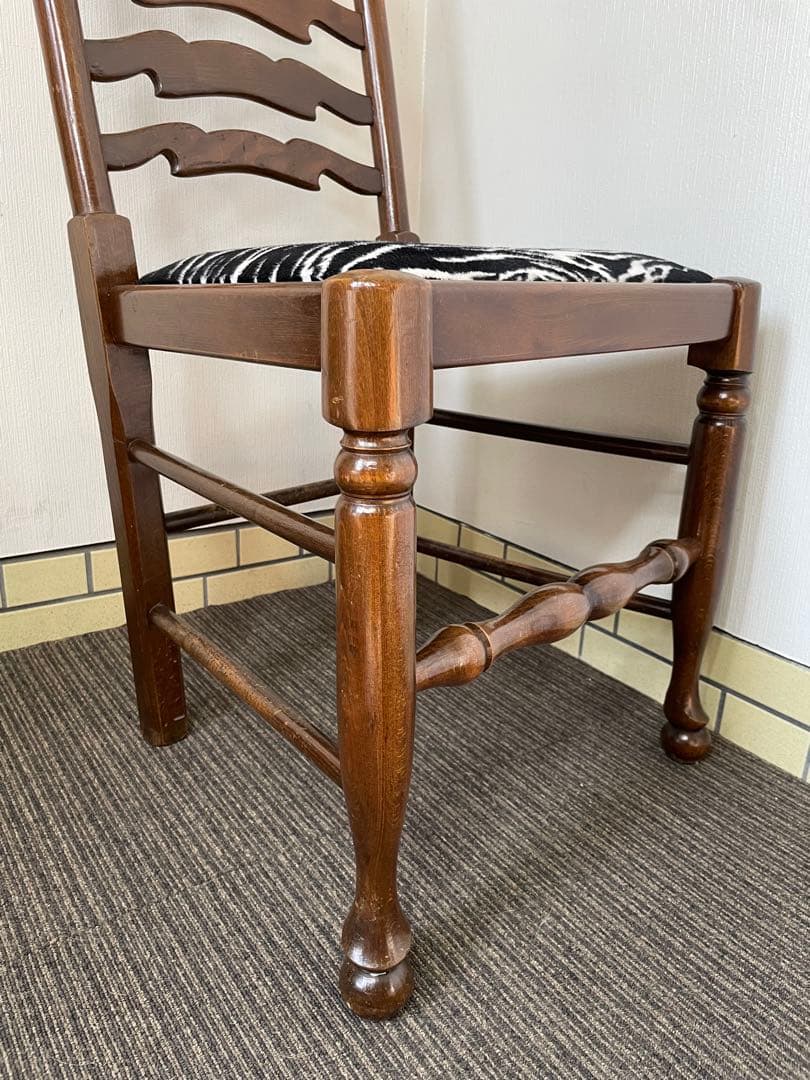 アンティークチェア　ハイバック　ダイニングチェア　ボールアンドクロウ脚　ゼブラ柄