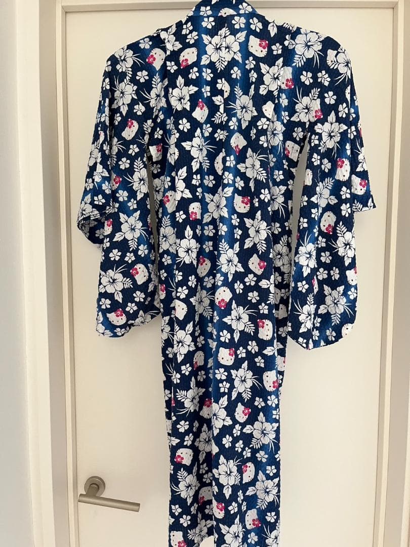 d*3様 週末限定‼︎ 極レア 希少 キティちゃん 浴衣 ネイビー 110センチ