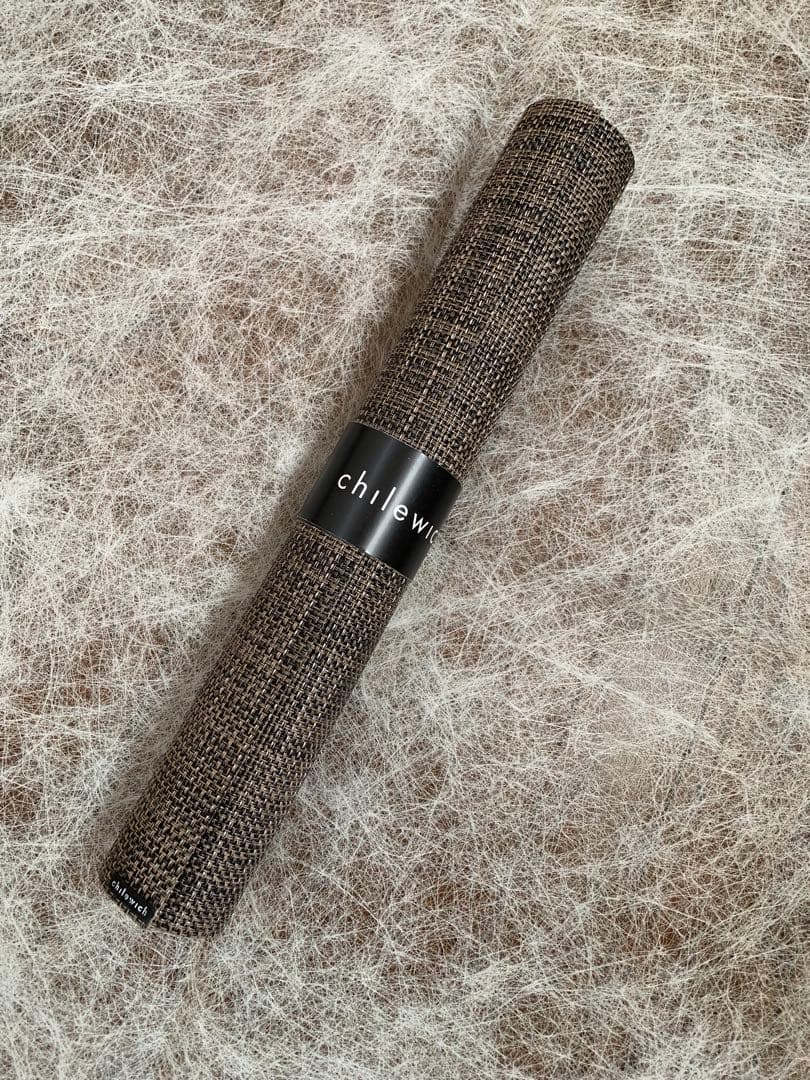 チルウィッチ M/Basketweave テーブルランナー　ダークウォルナット