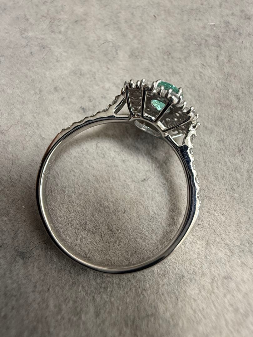 プラチナ エメラルド リング 12号