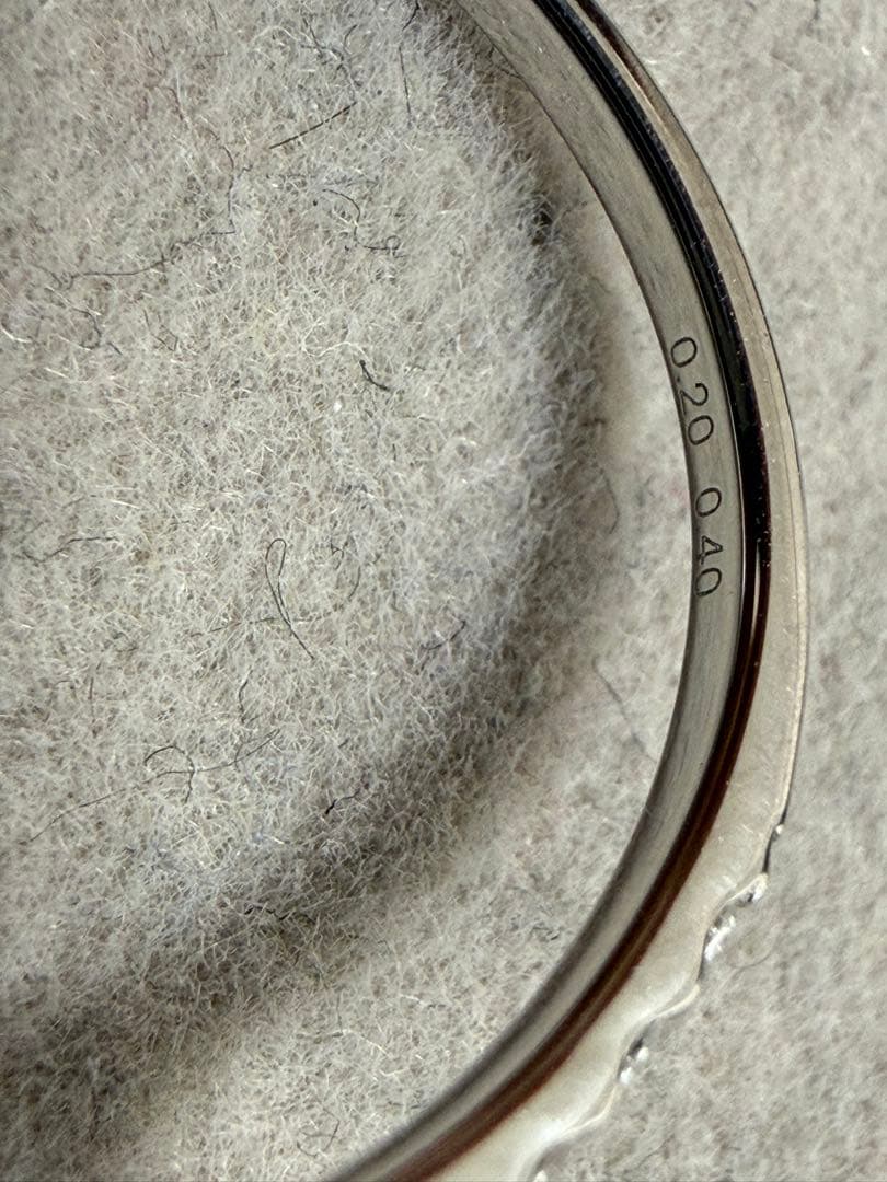 プラチナ エメラルド リング 12号