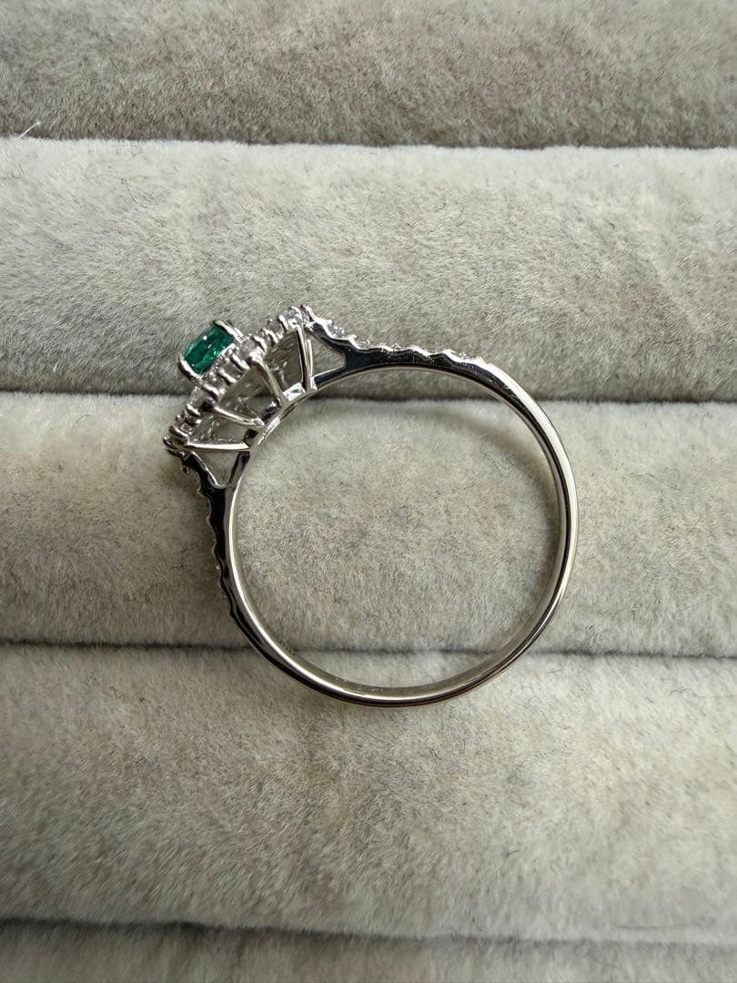 プラチナ エメラルド リング 12号