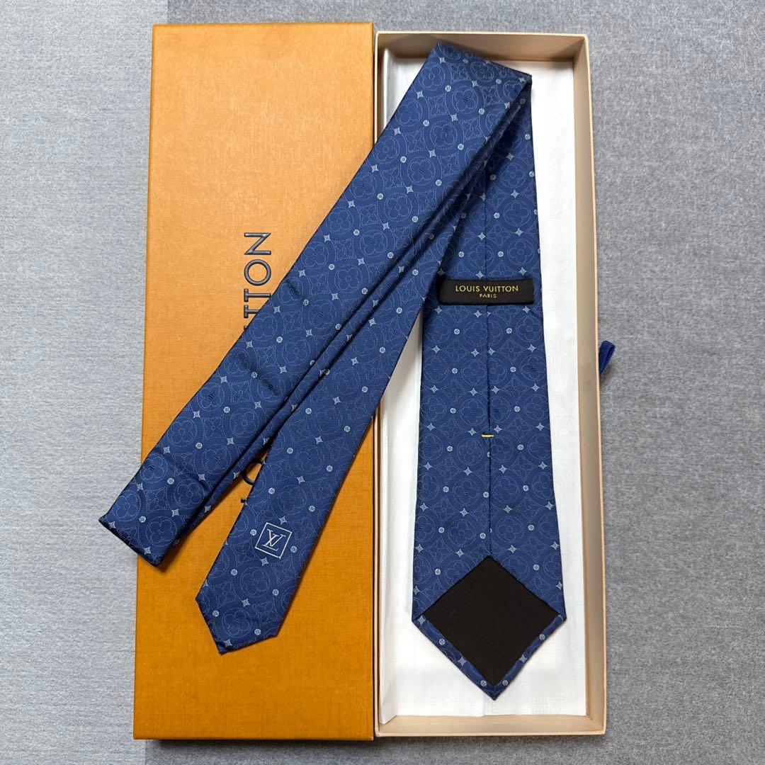 ルイ・ヴィトン　ネクタイ　青紺　モノグラム　シルクジャガード
