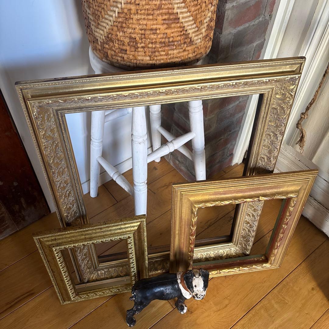 大きいフレームになります。　額縁　アンティーク