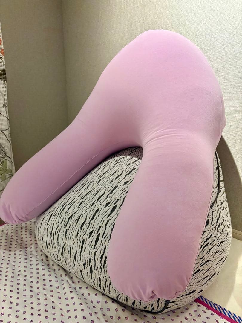 Yogibo Ghost（U字・ピンク紫）「使用頻度少／洗濯済／昨年購入」