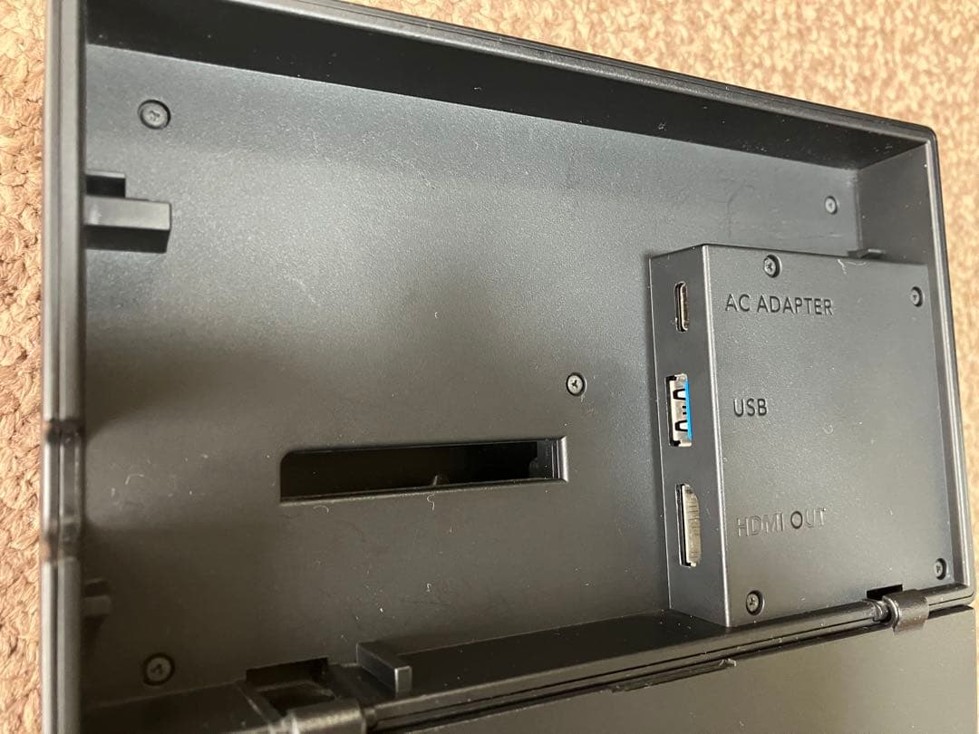 Nintendo Switch初期型ネオンブルー×ネオンレッド、ホリパッド付き