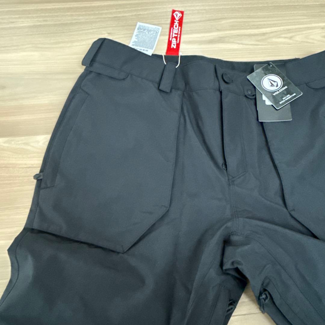 新品　VOLCOM ウェア　スノー　上下セット　Lサイズ　2025 セットアップ