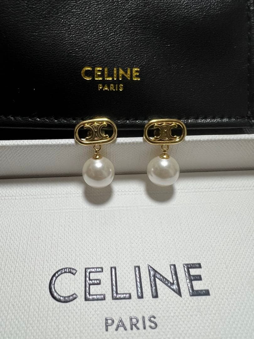 セリーヌ　ピアス　ゴールドフィニッシュブラス&ガラスパール