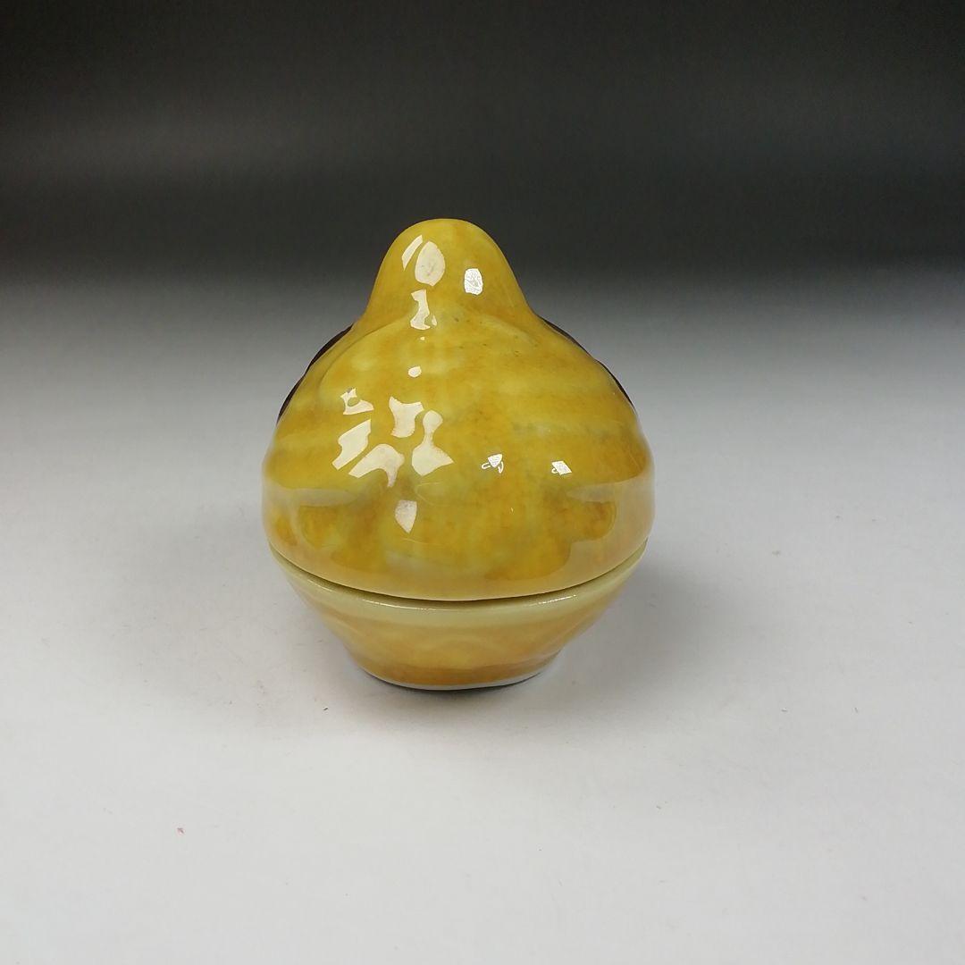 Ｗ４０　香合　『交趾花喰鳥』『手塚祥堂 造』　共箱　茶道具