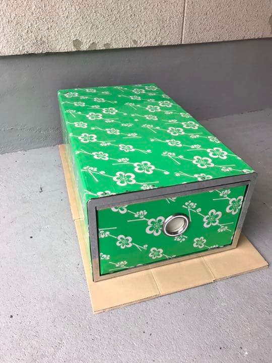 昭和レトロ　衣装ケース　ブリキ　珍しい花柄　グリーン　レア　収納ケース　タンス