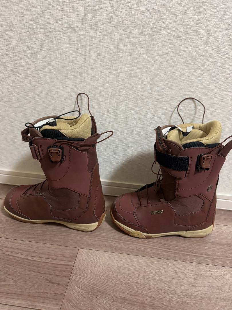 DEELUXE EMPIRE 25.5 ブーツ　スノボ