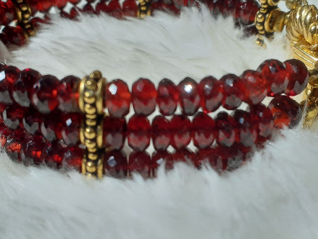 天然石　ボタンカット　ガーネット　ブレスレット